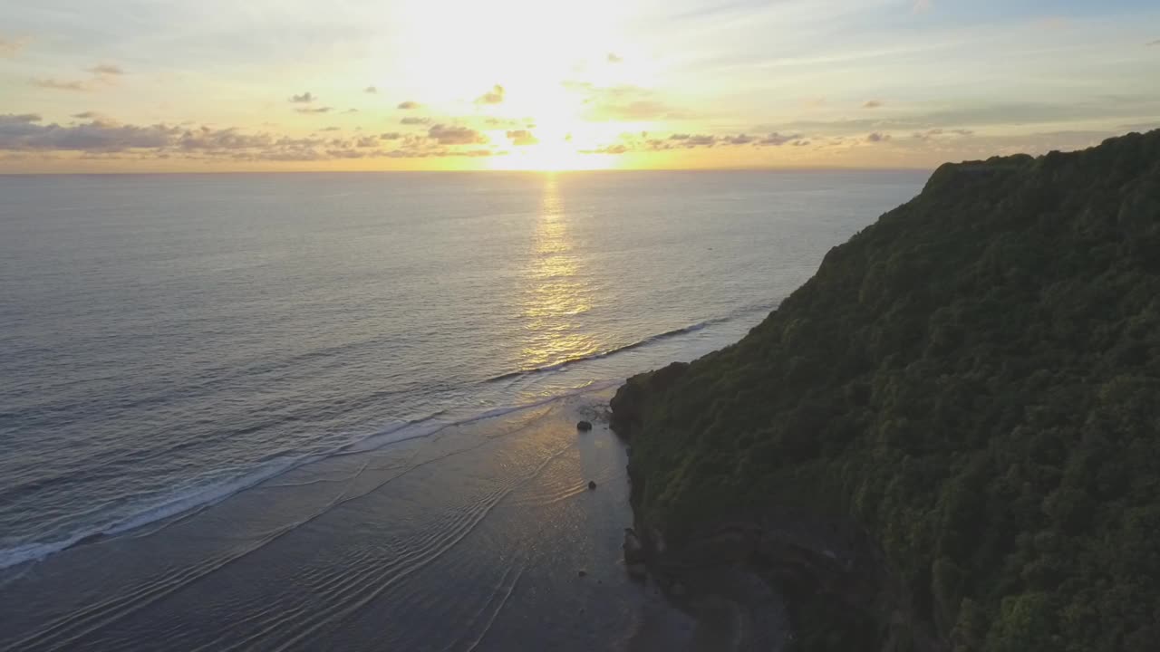 Nyang Nyang海滩/巴厘岛的风景视频素材