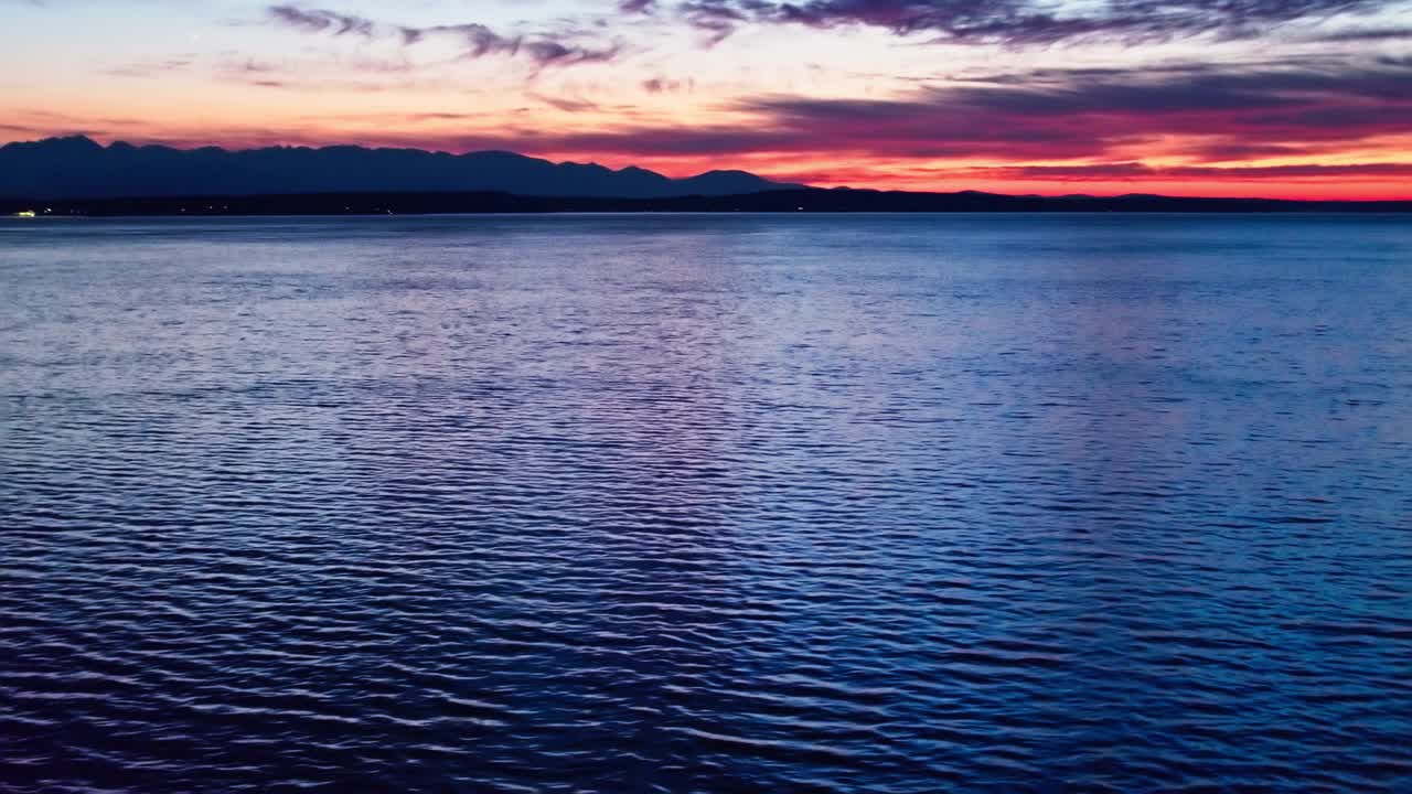 普吉特海湾彩色日落-天线视频素材