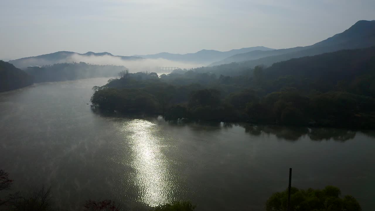 韩国庆南陕川郡黄江江陕川大坝视频素材