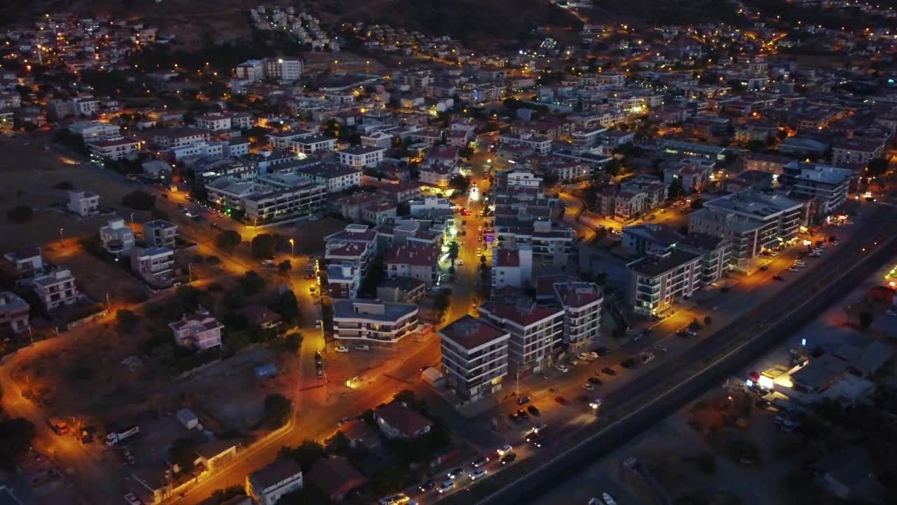 Güzelbahçe ızmir城市夜景鸟瞰图视频素材