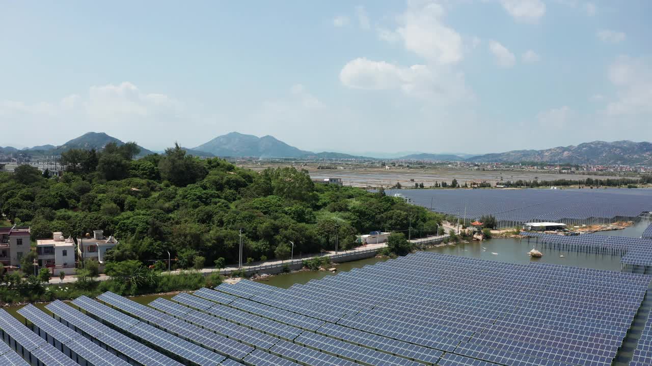 航空摄影太阳能电池板视频素材