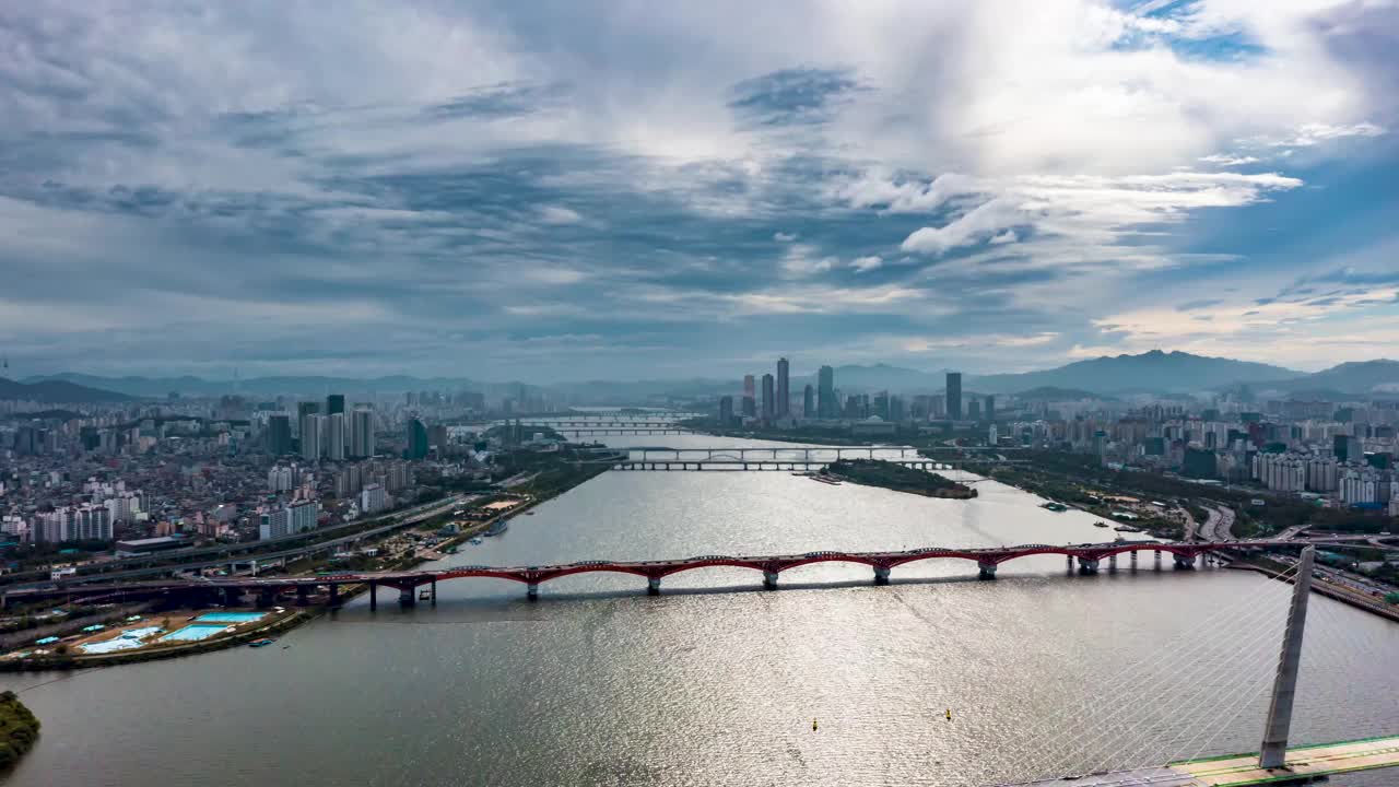 西江大桥附近的市中心/首尔永登浦区和麻浦区视频素材