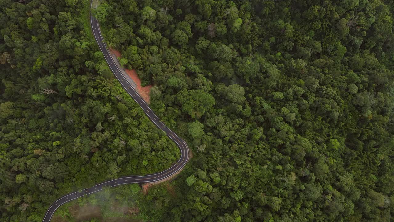 山路鸟瞰图视频素材