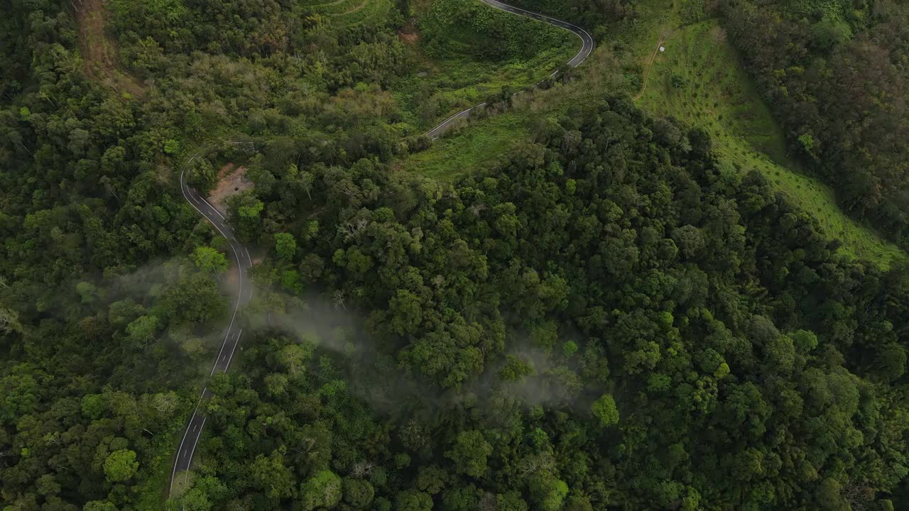 山路鸟瞰图视频素材