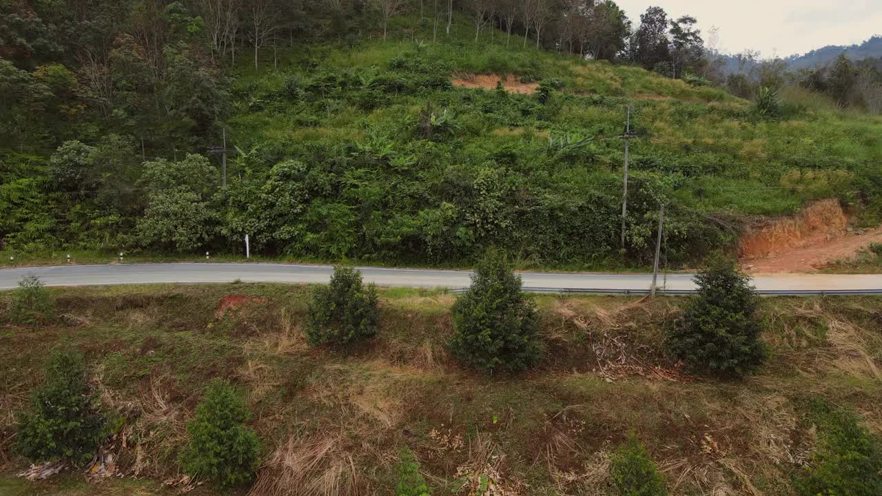 山路鸟瞰图视频素材