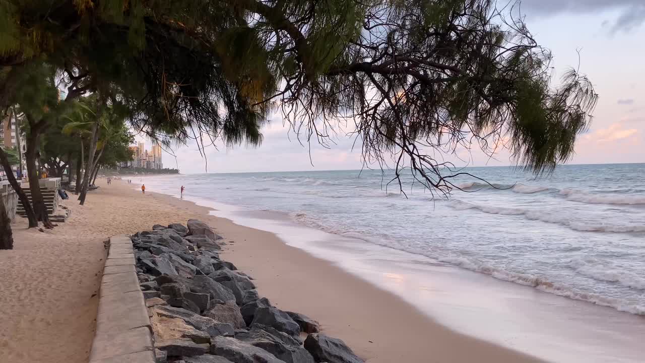 在博阿维亚基姆海滩结束一天视频素材