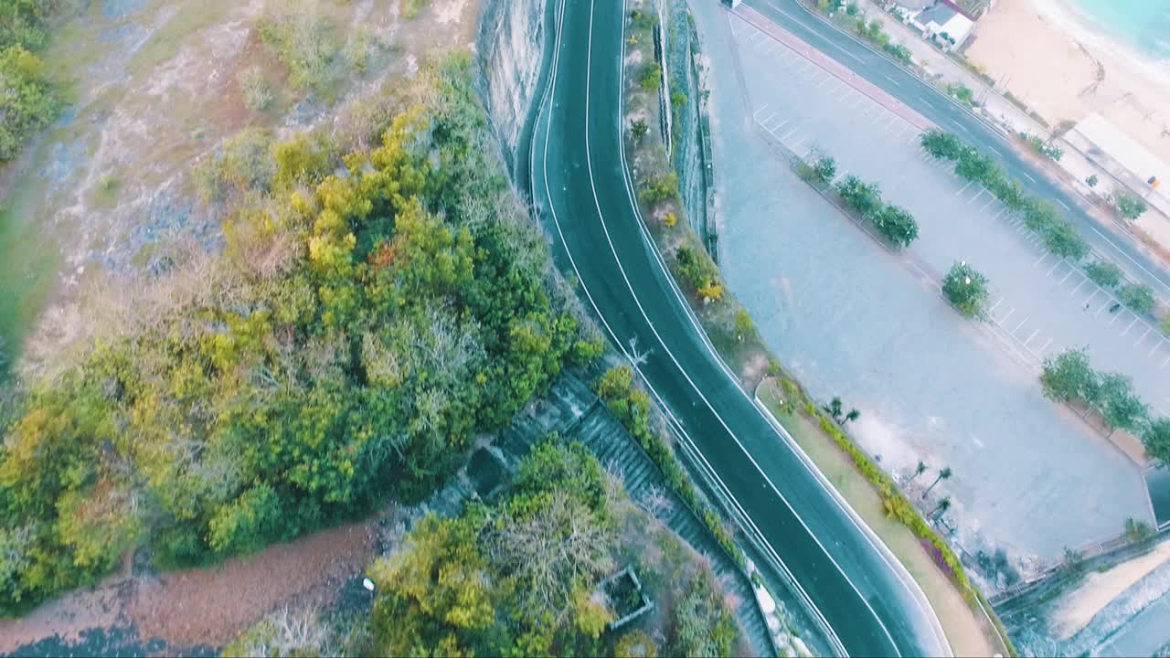 空中巴厘岛蓝色海洋海滩视图视频下载