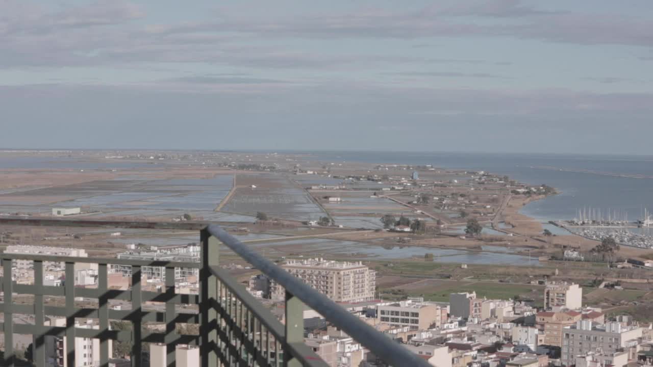 沿海城镇和海港的景观视频素材