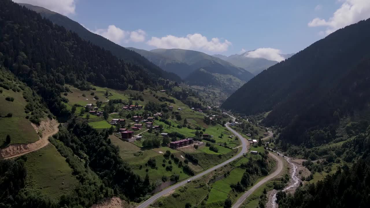 山村和高山草甸视频素材