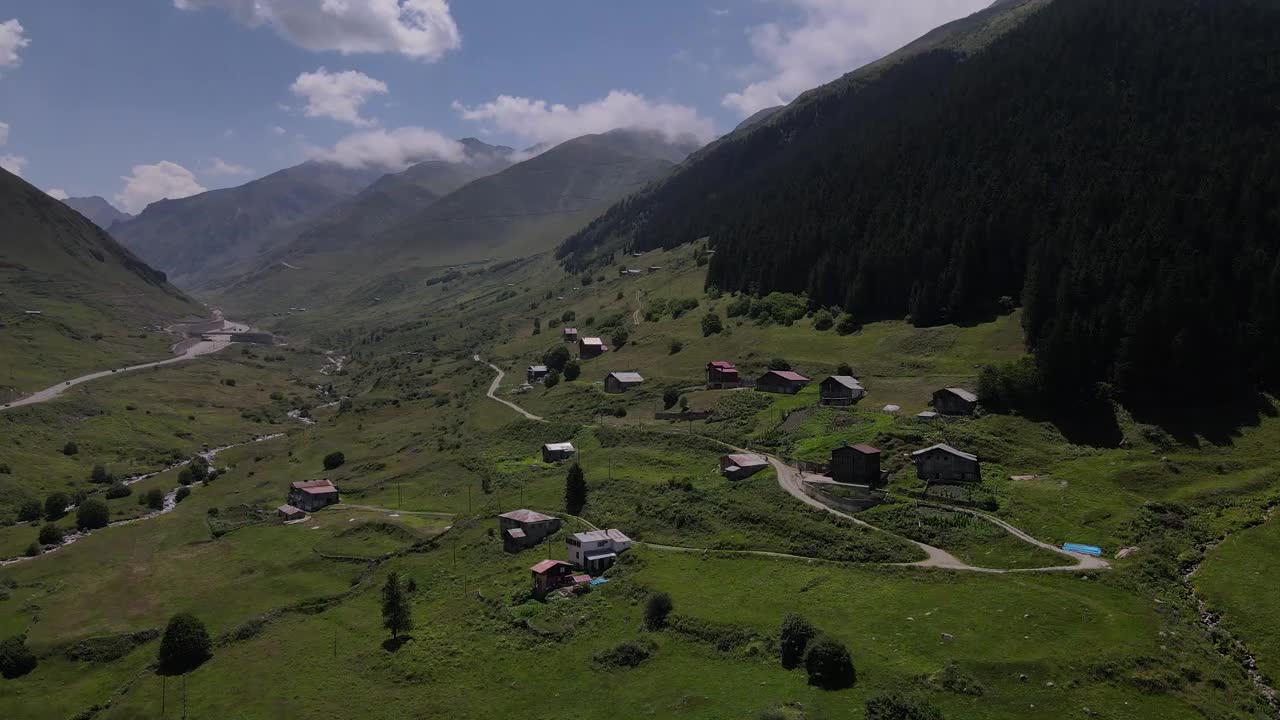 山村和高山草甸视频素材