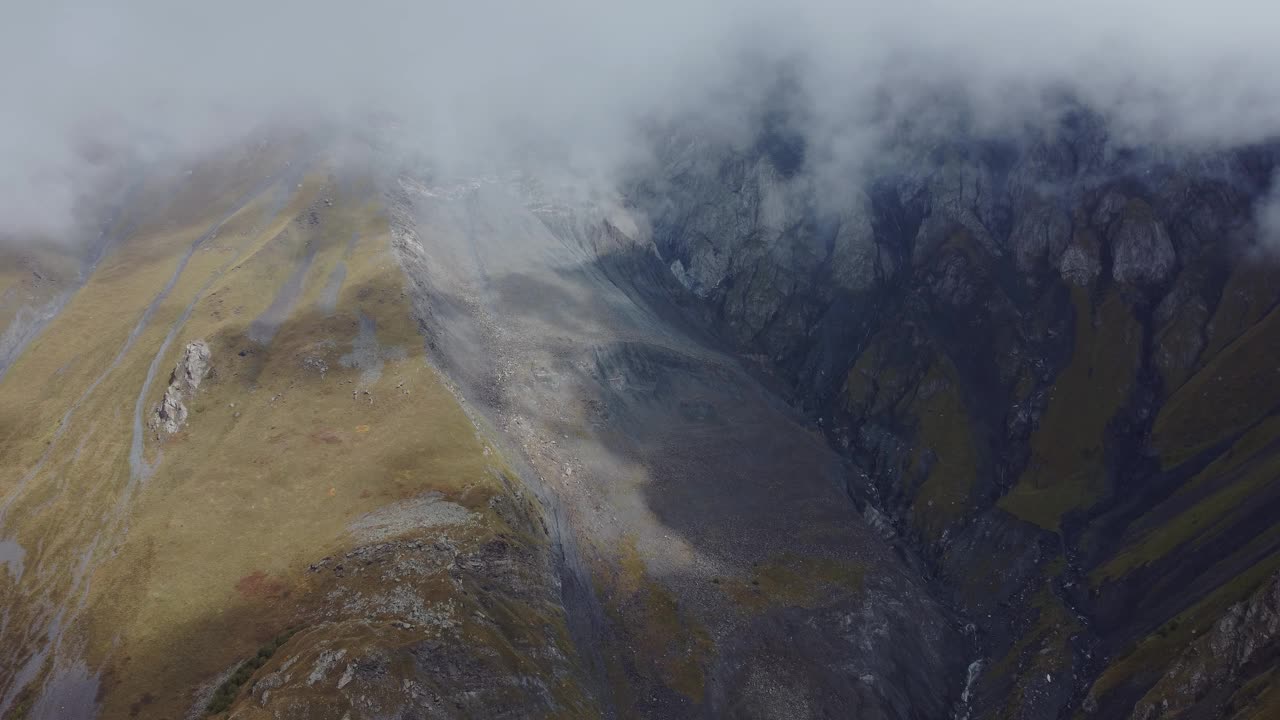 雾山鸟瞰图-雾山视频素材