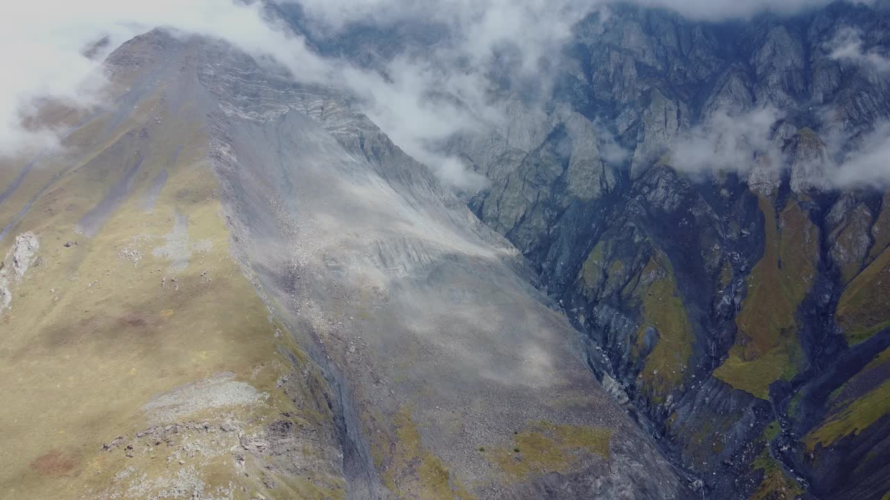 雾山鸟瞰图-雾山视频素材