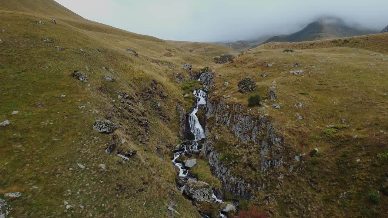 雾山鸟瞰图-雾山视频素材