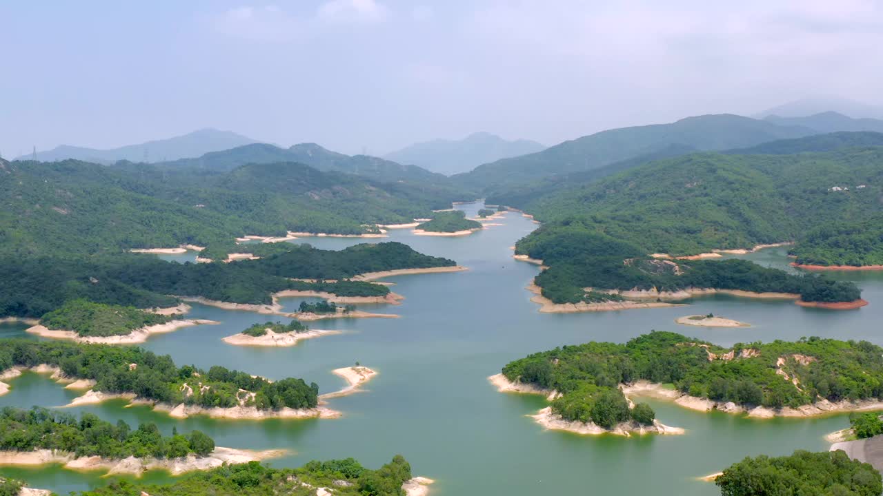 香港大榄涌水塘夏季航拍的精彩画面视频素材