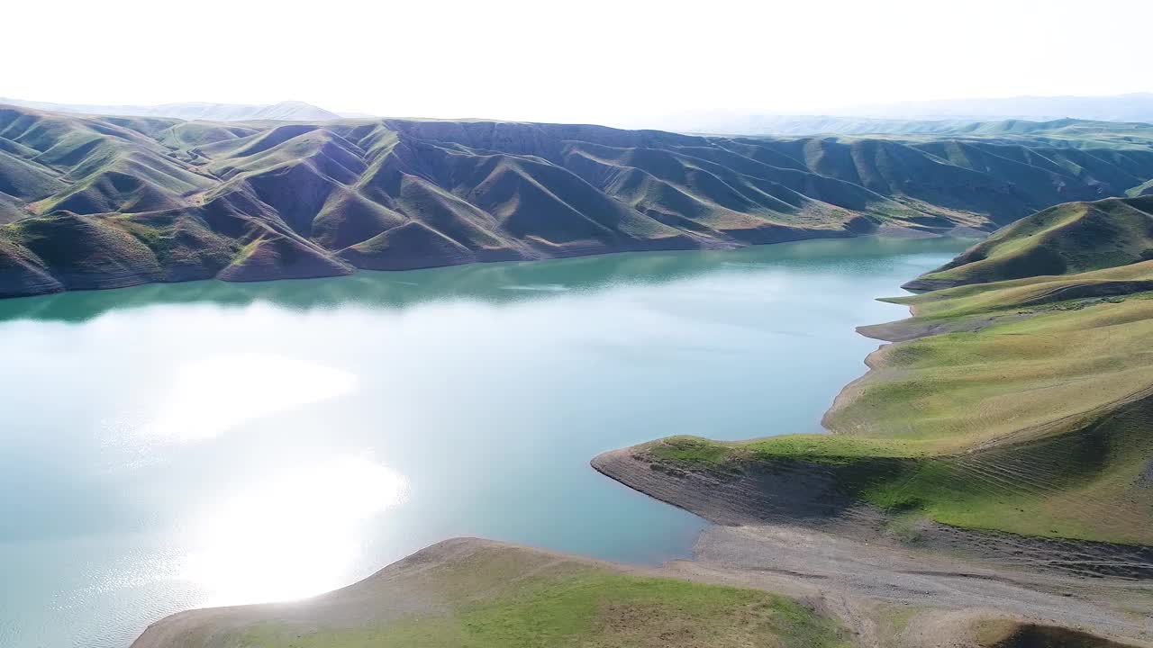 塔什干地区美丽山脉的全景图。Zamin。视频素材