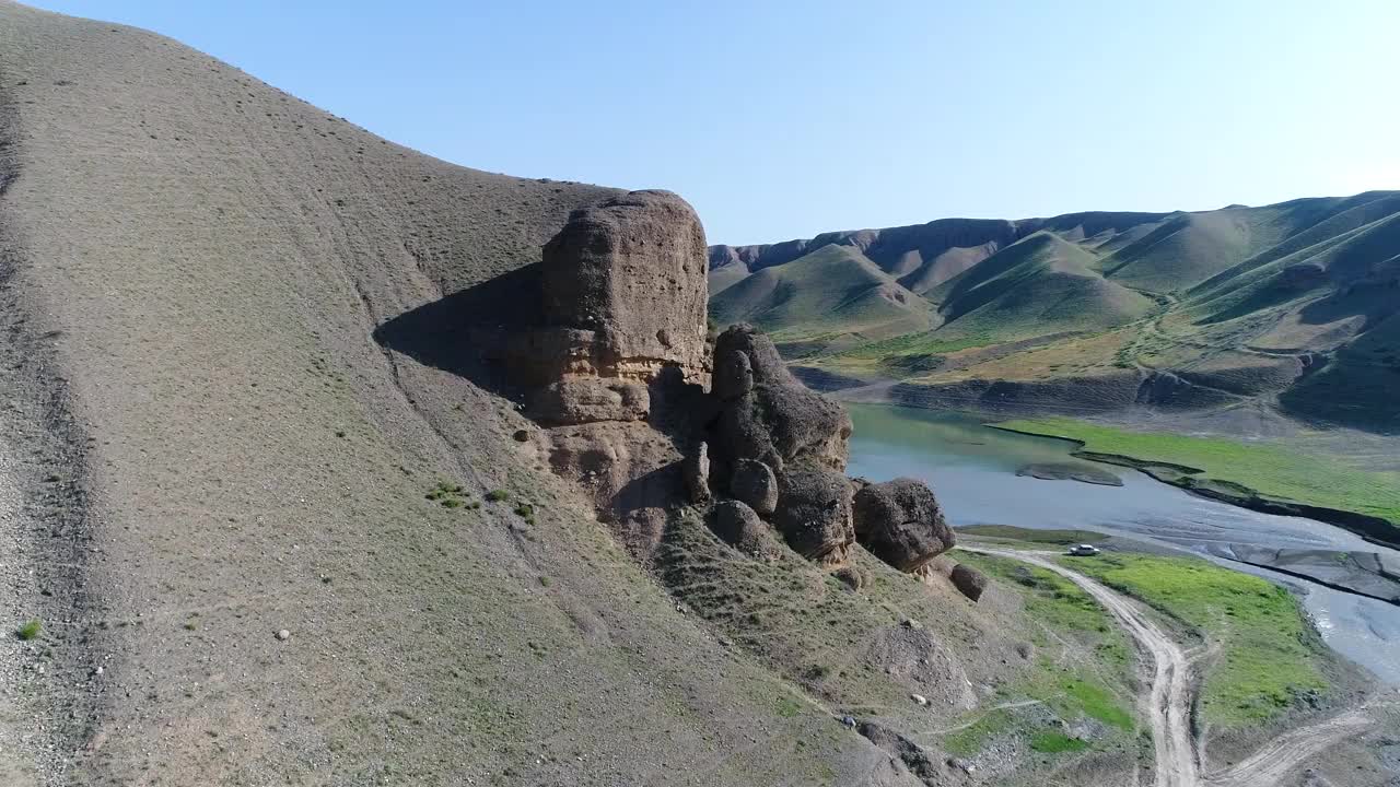 塔什干地区美丽山脉的全景图。Zamin。视频素材