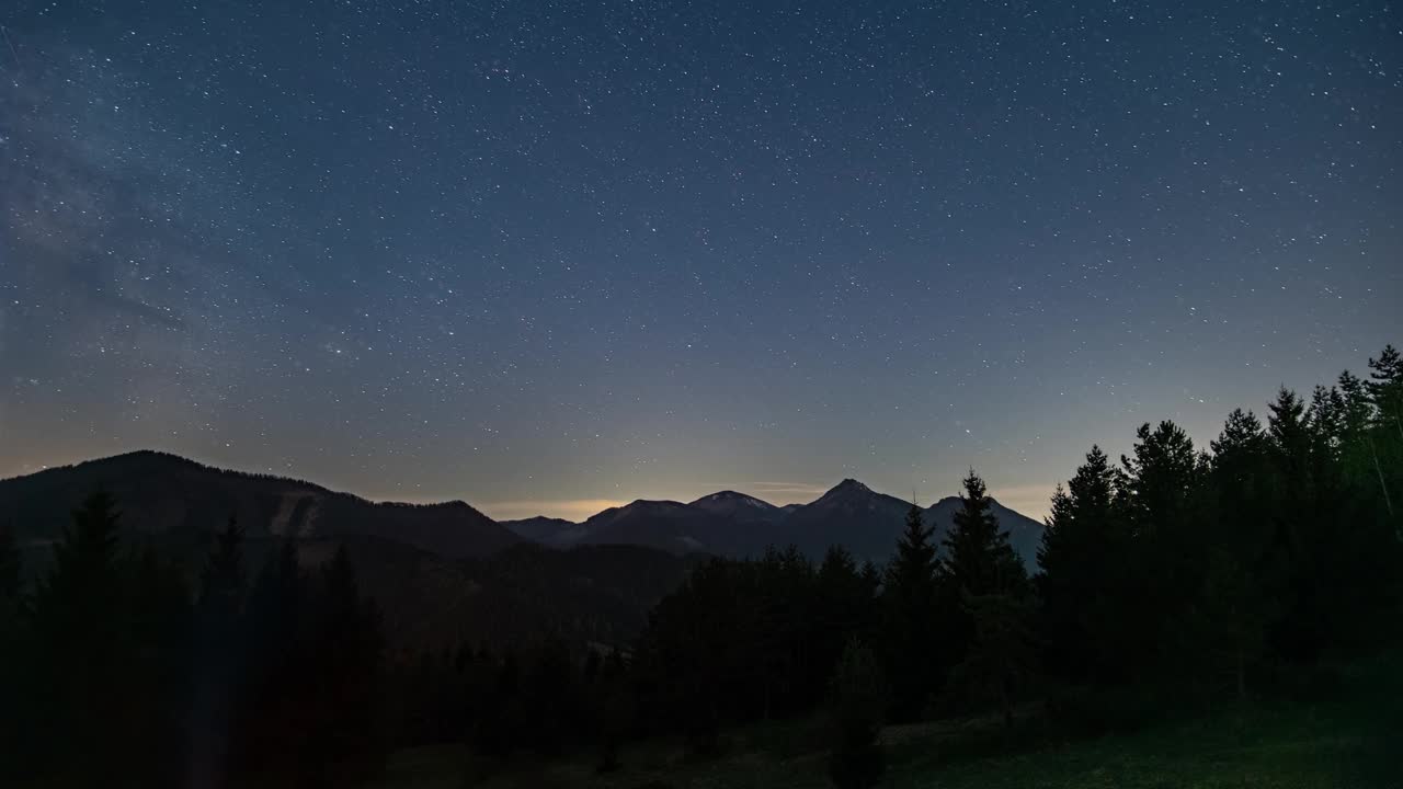 星空，银河，星星，高山，森林，晨曦，时光流逝视频素材