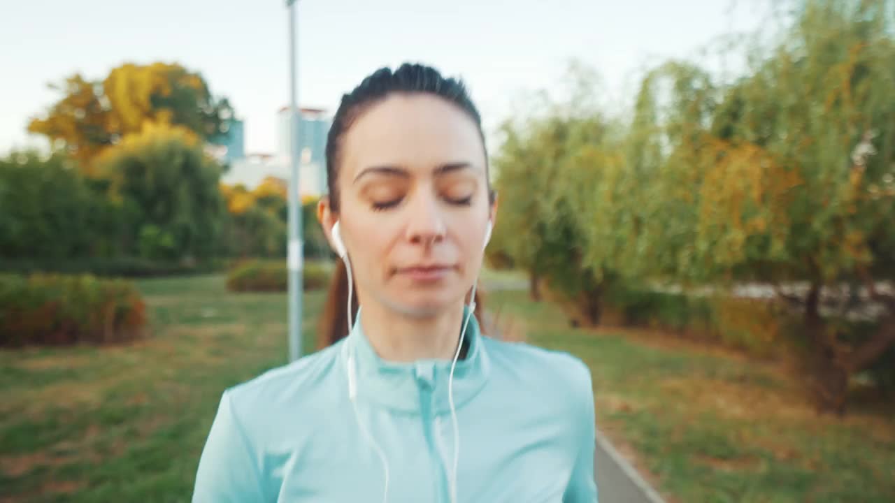 运动是我日常生活的一部分。视频素材