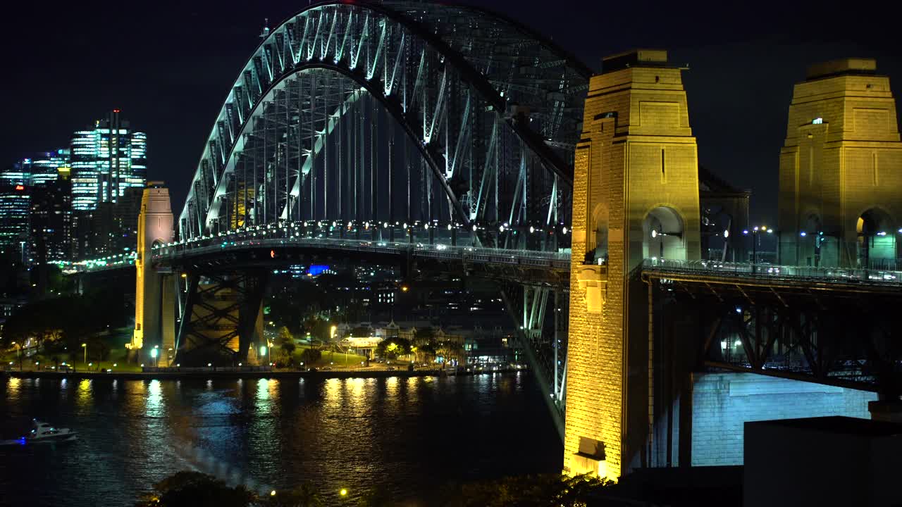 从北岸看悉尼海港大桥夜景视频素材