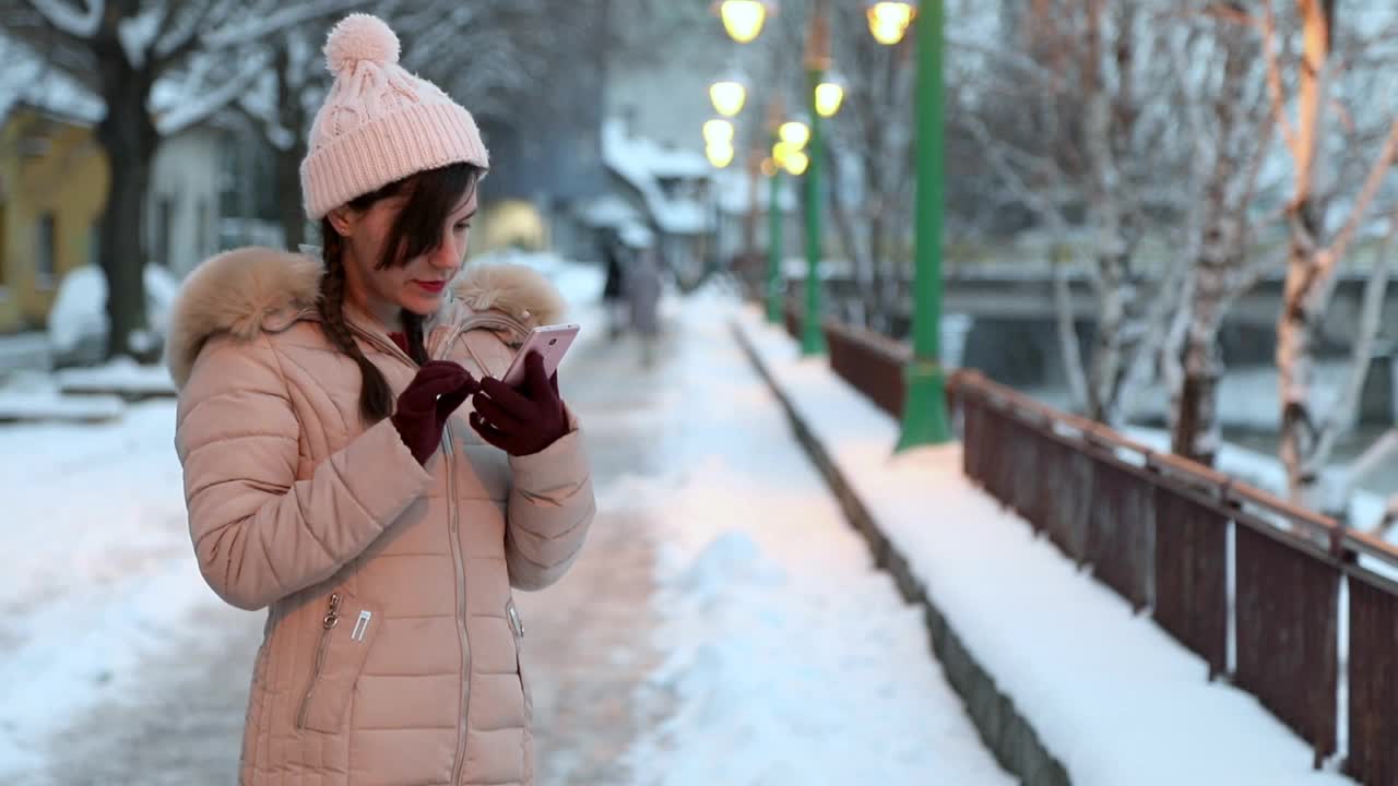 女人收到好消息视频素材