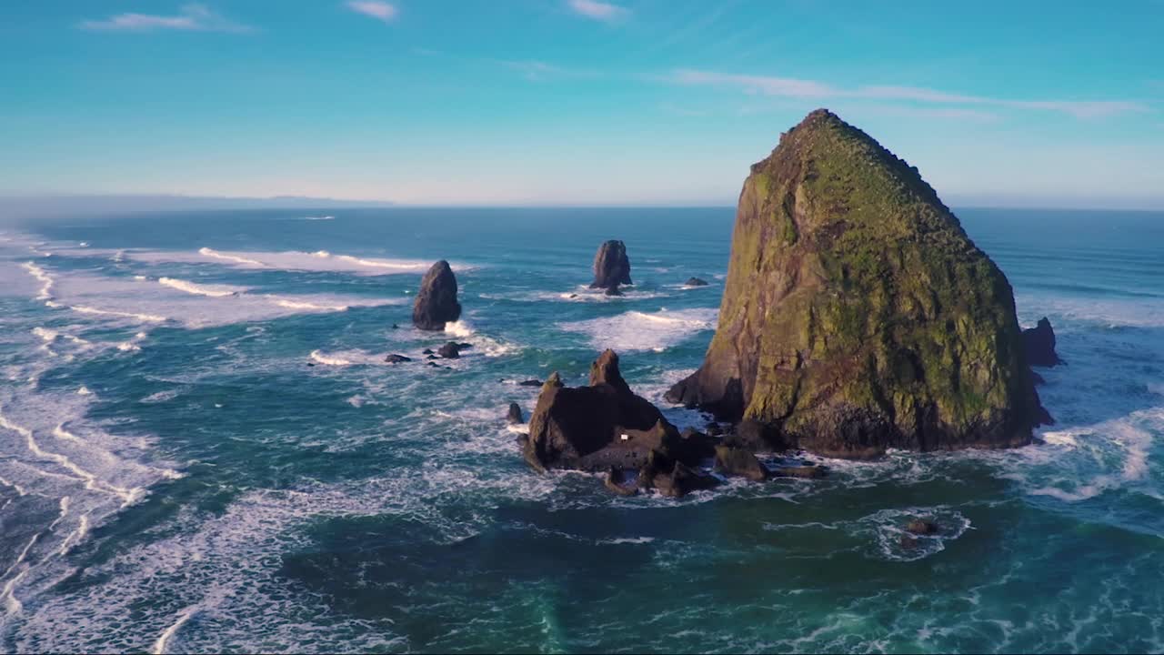 佳能海滩和干草岩，俄勒冈州，美国视频素材