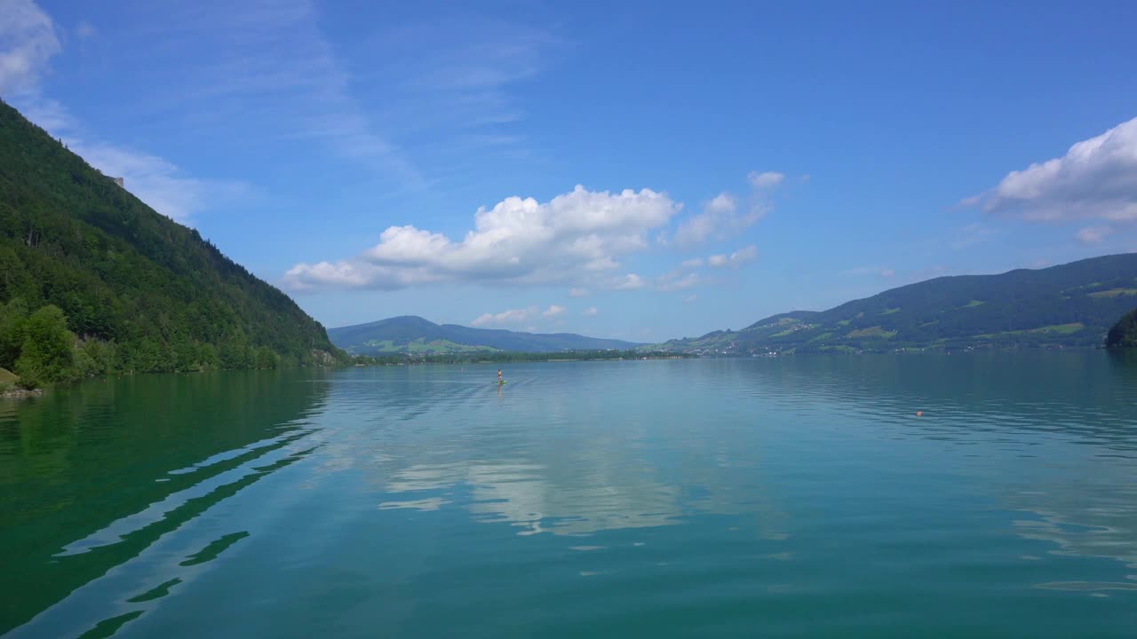 Mondsee Salzkammergut。奥地利著名的美丽湖泊。视频素材