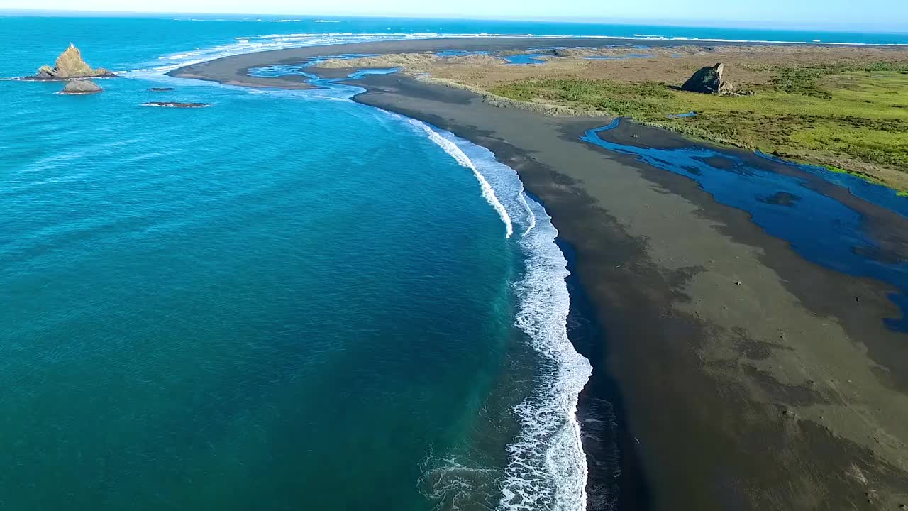 新西兰海岸线鸟瞰图视频素材