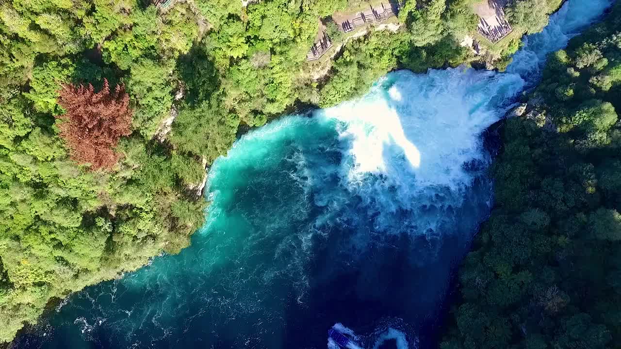 胡卡瀑布在怀卡托河，陶波-新西兰视频素材