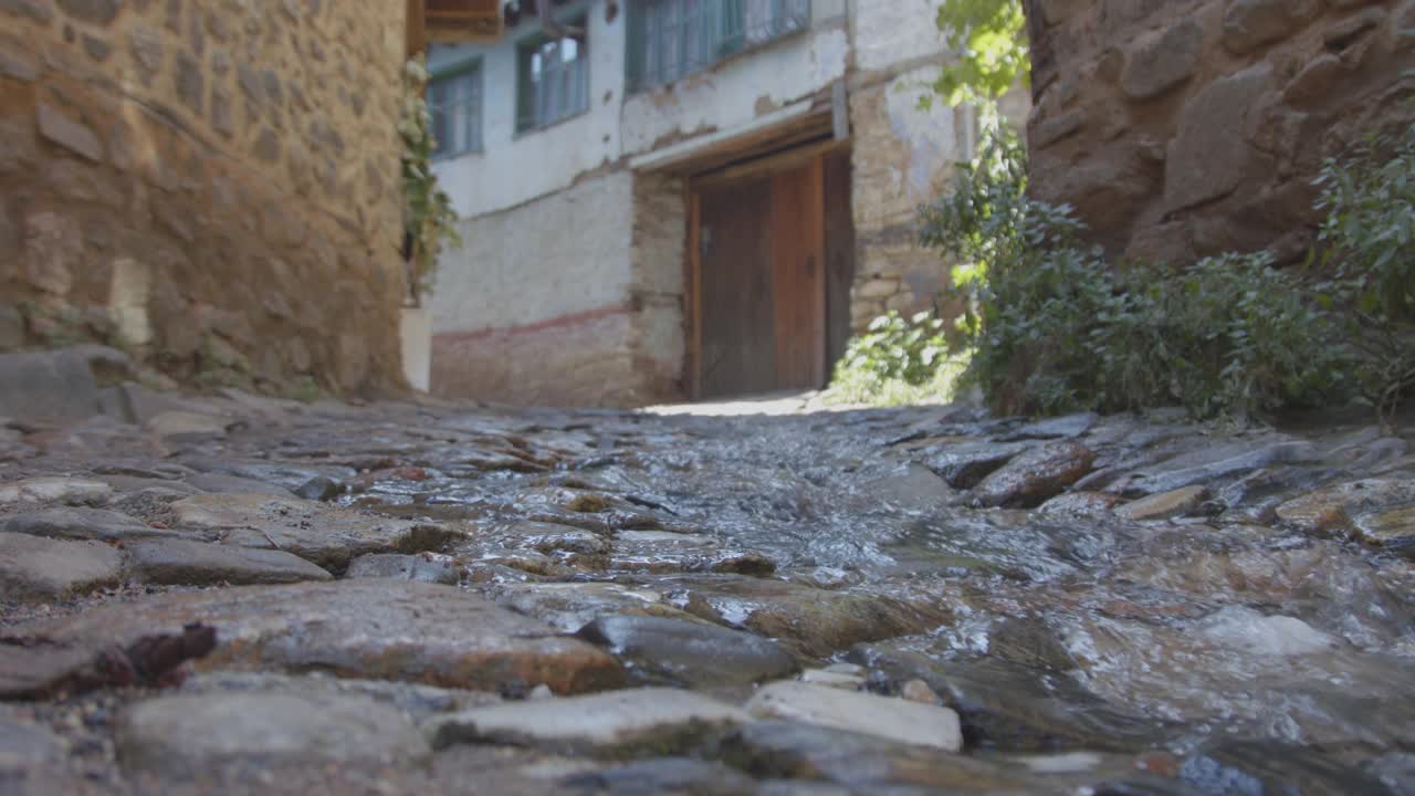土耳其布尔萨的库马利基兹克村。视频素材