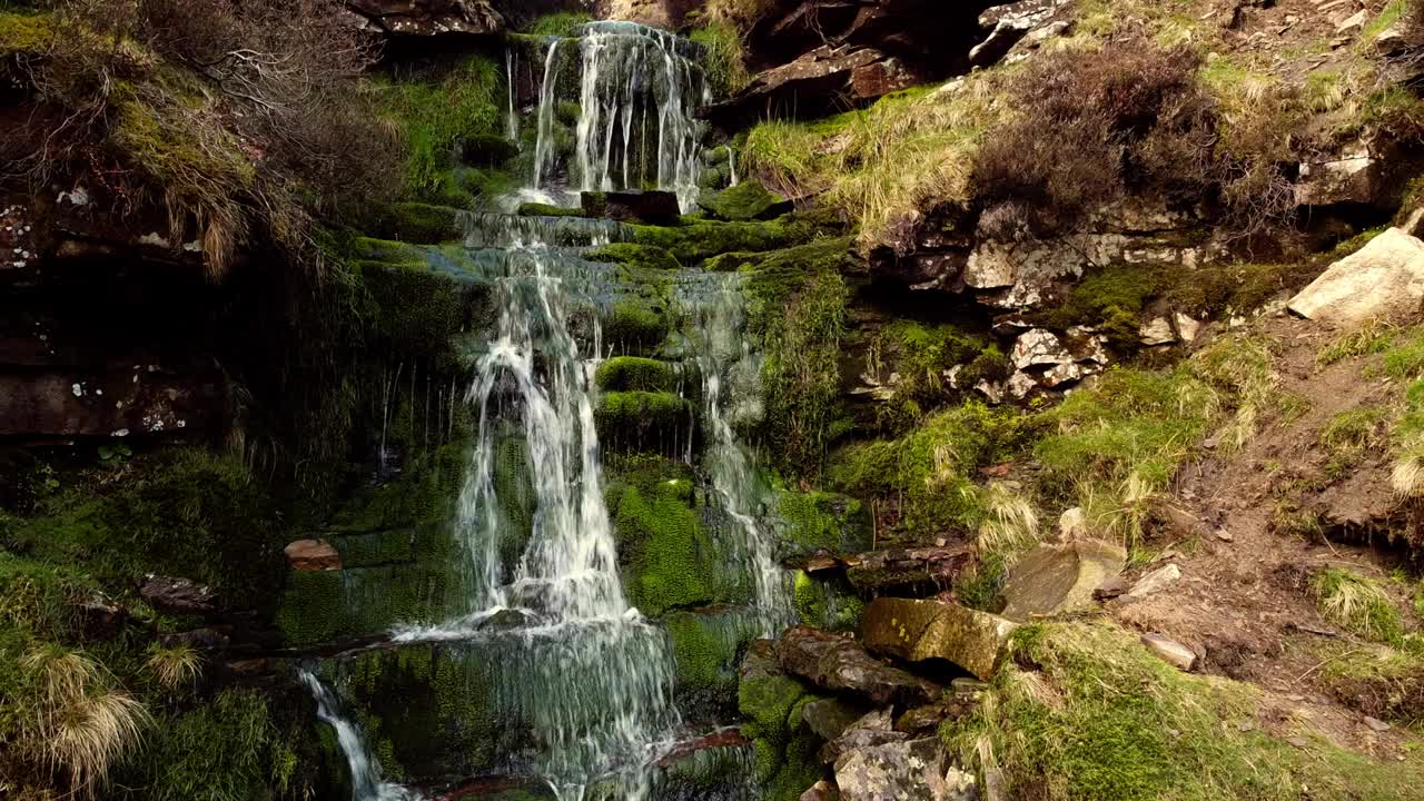 小瀑布蛇林地，山顶区德比郡，英国视频素材