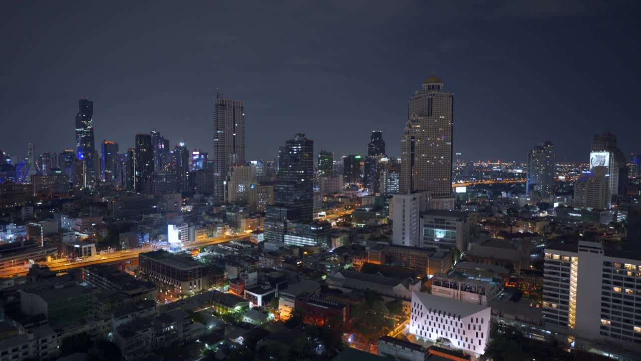 曼谷商业区的夜晚视频素材