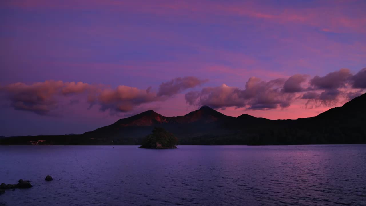 黄昏时分，福岛县的万代山和海原湖视频素材