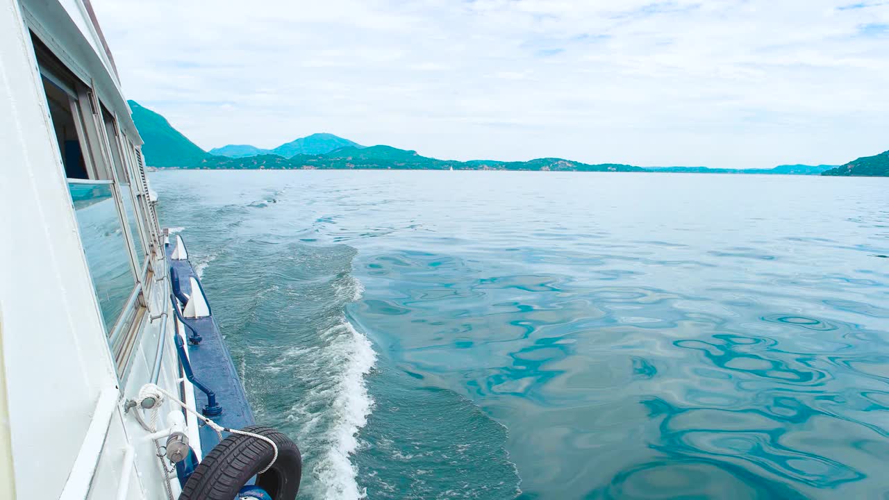 马焦雷湖，从船上看。视频素材