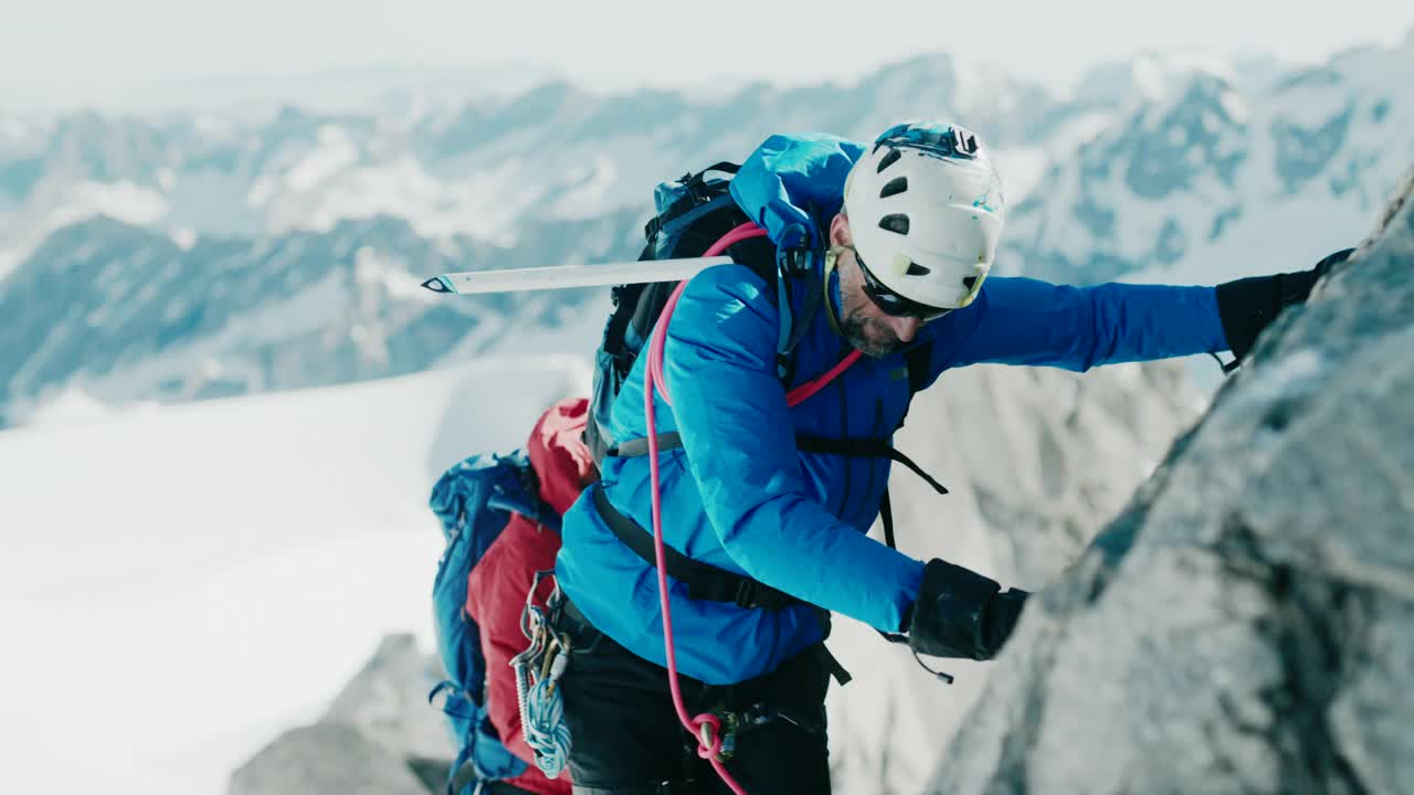 登山者视频下载