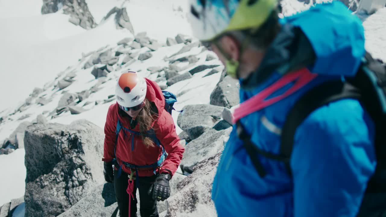 登山者视频下载