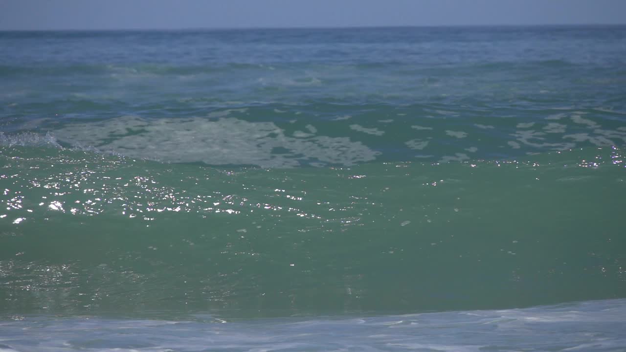 大风暴的海浪，慢动作视频素材