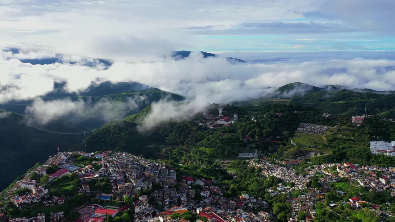 墨西哥山顶上的别墅视频素材