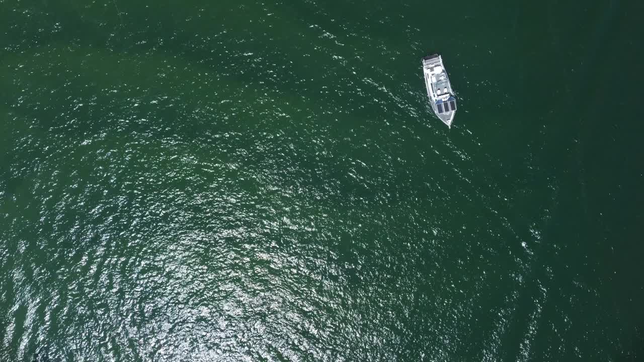 澳大利亚黄金海岸Broadwater上的船，4K视频素材