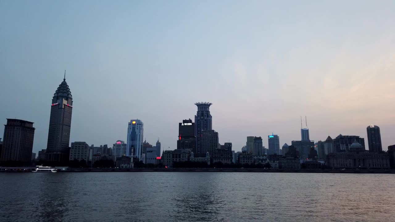 外滩夜景，上海，中国视频素材