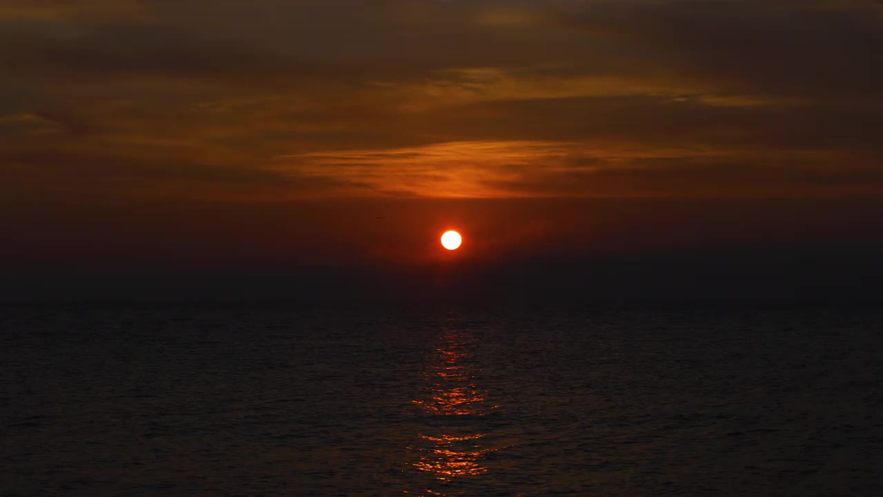 海上日出视频素材