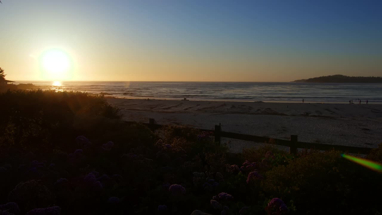 海滩上的日落视频素材