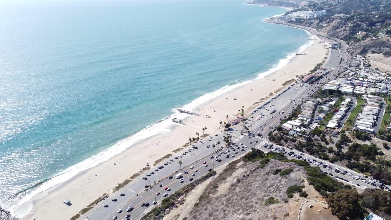 南加州海岸，太平洋和PCH -太平洋海岸公路，太平洋栅栏。视频素材