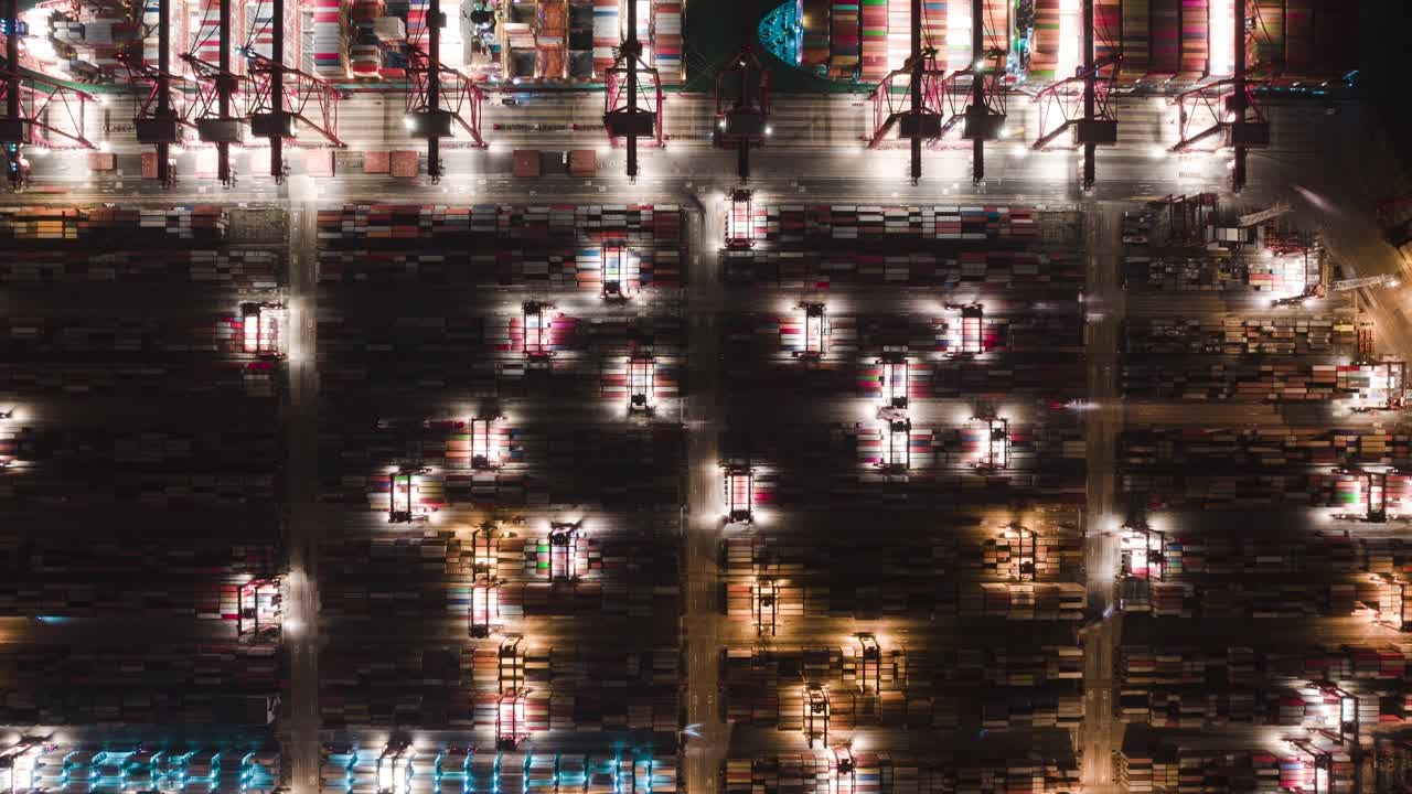 集装箱港口夜间航拍时间视频素材