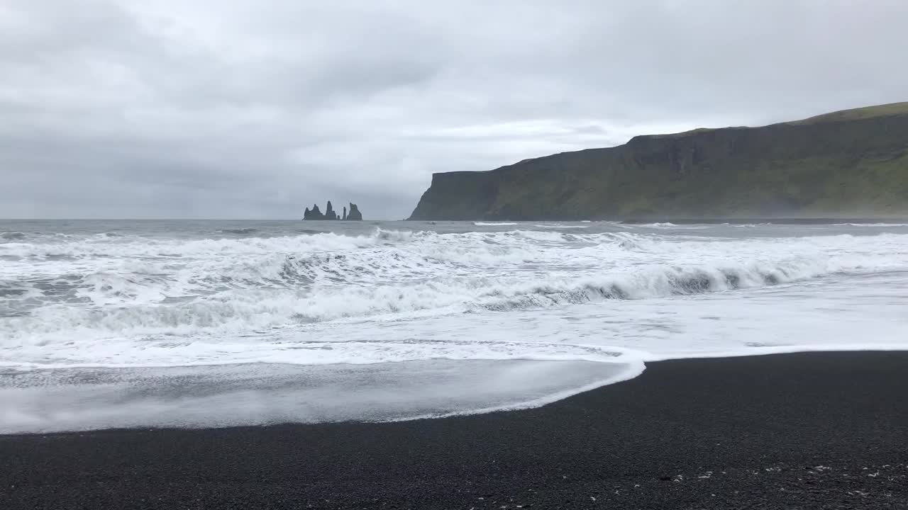 维克海滩与海浪的视频视频素材