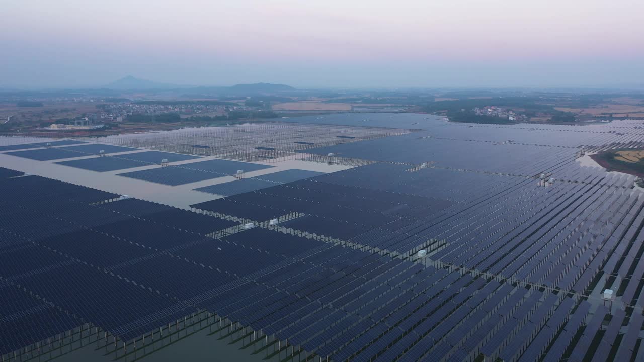 太陽能發電場视频素材