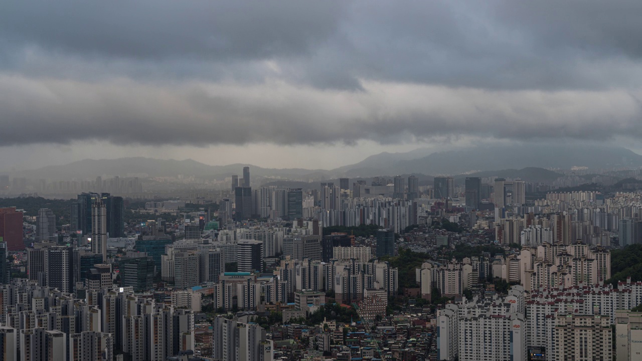 韩国首尔市中心/龙山区的白天视频素材