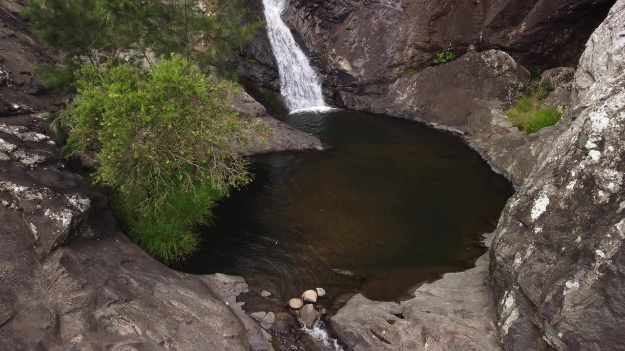 雪松溪瀑布，坦波林山视频素材