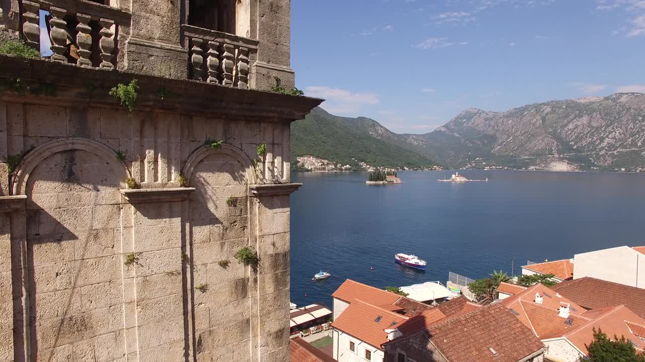 圣尼古拉斯教堂的古老钟塔。Perast、黑山视频素材