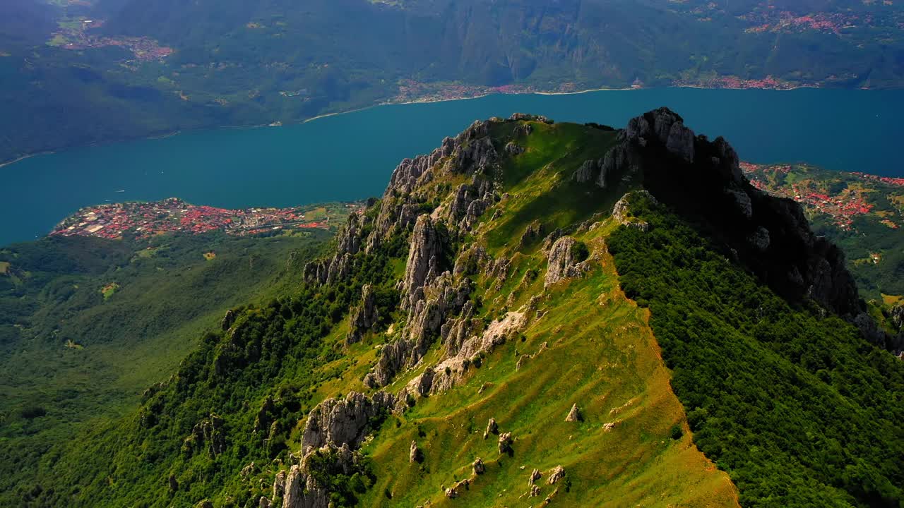 在科莫湖景观上的空中结构，无人机飞行在白云石山-科莫湖，意大利视频素材