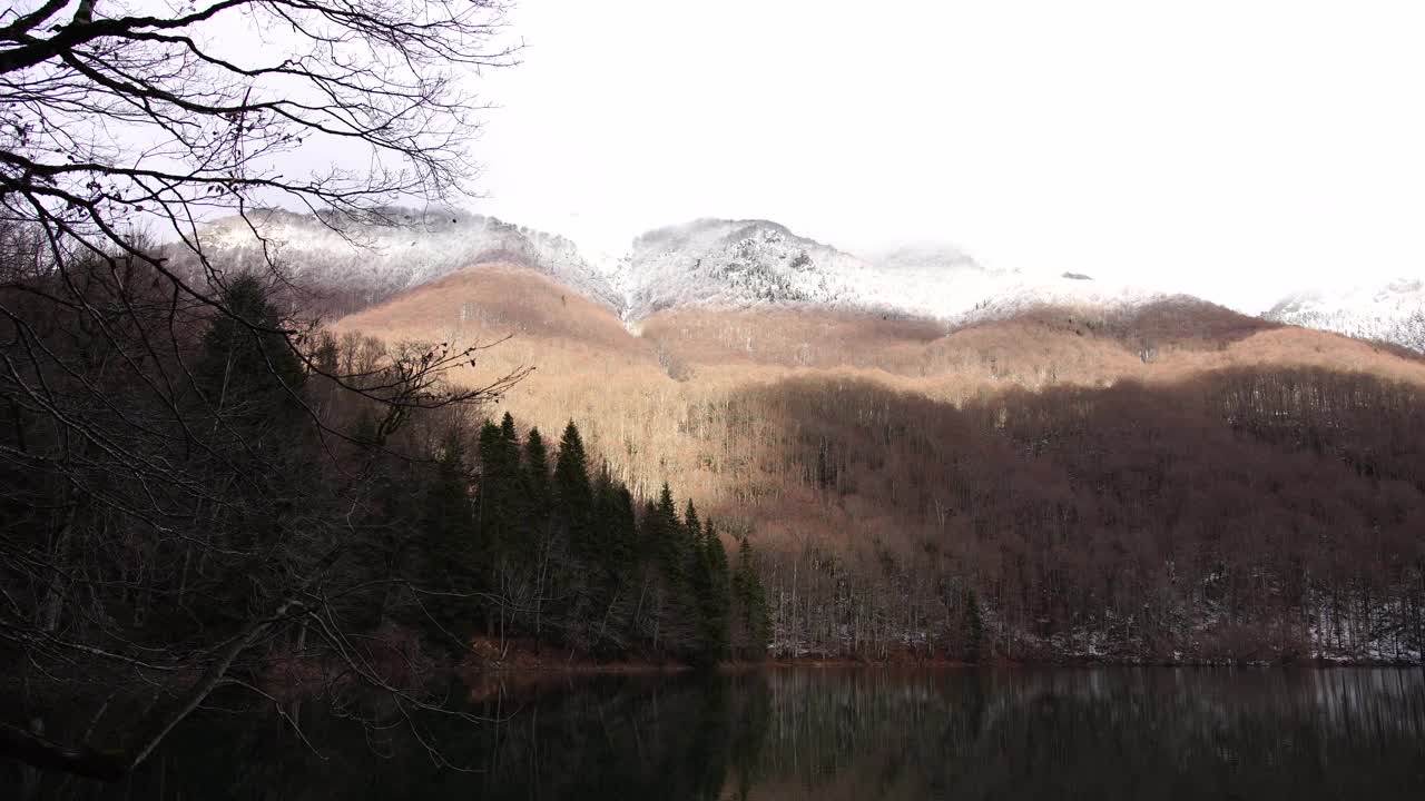 在生物葛拉斯卡国家公园的山上视频素材